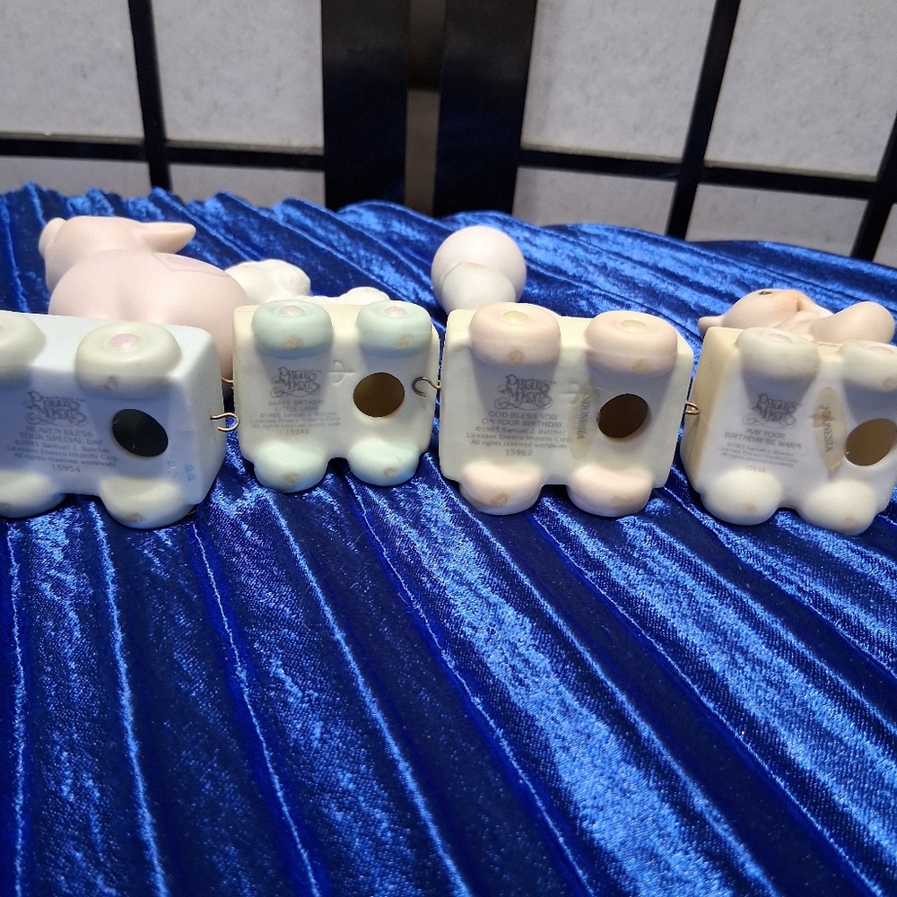 Precious Moments Animal Train Figurines - Cream and Blue - Picture 2 of 16